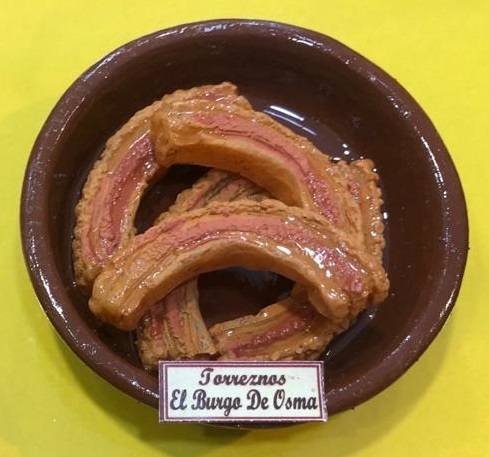 Imán de nevera. "TORREZNO DE SORIA". Recuerdo de El Burgo de Osma